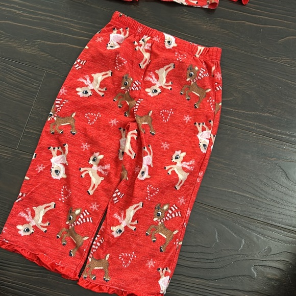 Rudolph the Red Nose reindeer Size 3t Girls Pjs - Picture 6 of 8